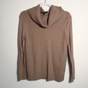 💫3/$12 Banana Republic | tan cowl neck sweater M